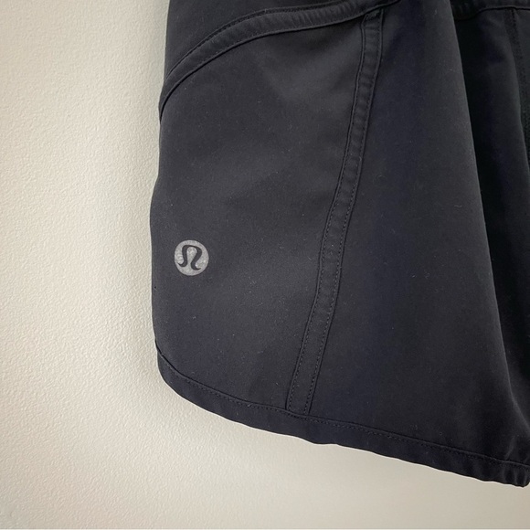 Lululemon Tracker Lined Short 4" in Black running
quick-drying lightweight Size4 - Picture 7 of 13